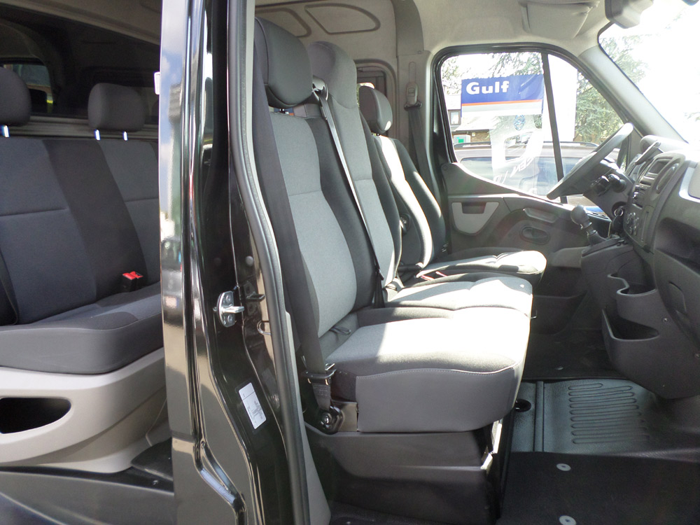 opbouw uitbouw bedrijfswagens bij Nissan De Witte