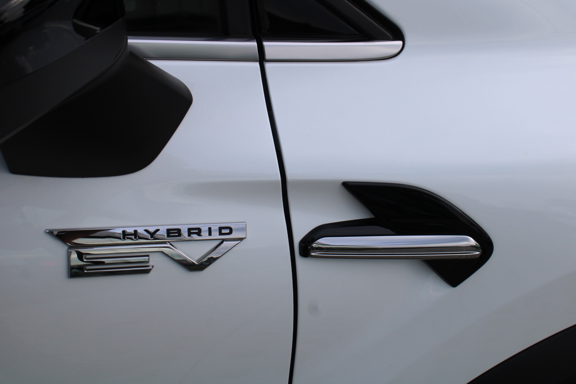 Mitsubishi Grandis First Edition 1.8 HEV