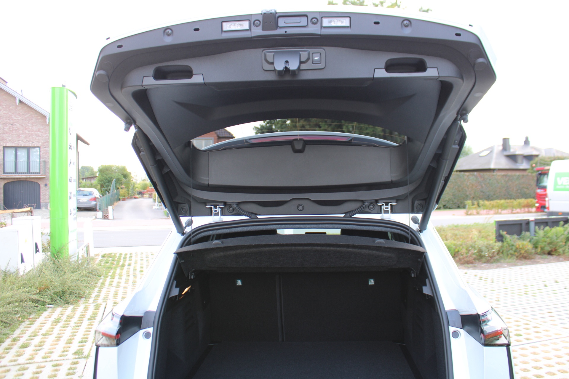 Mitsubishi Grandis First Edition 1.8 HEV