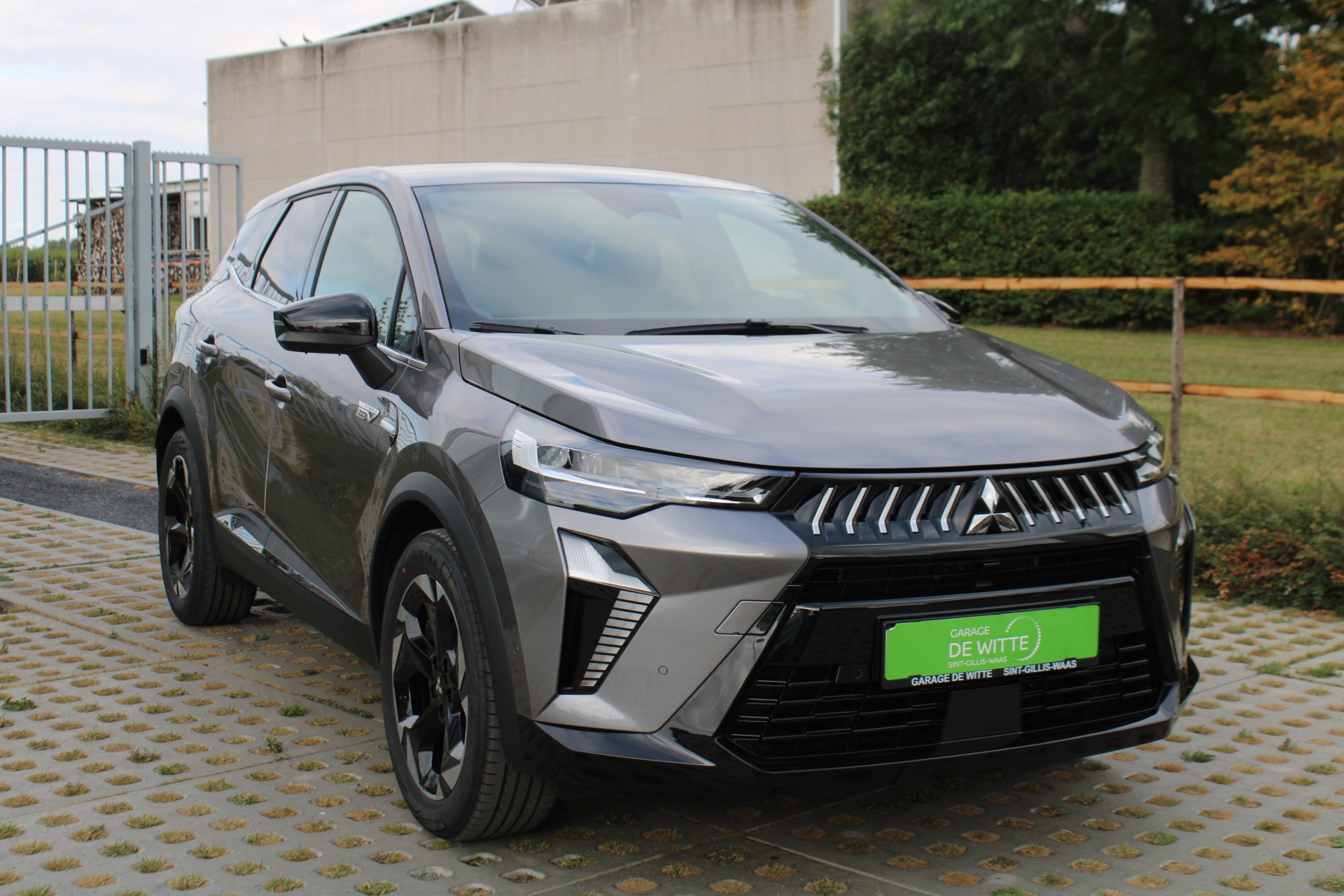 Mitsubishi Grandis Intense+ 1.8 HEV