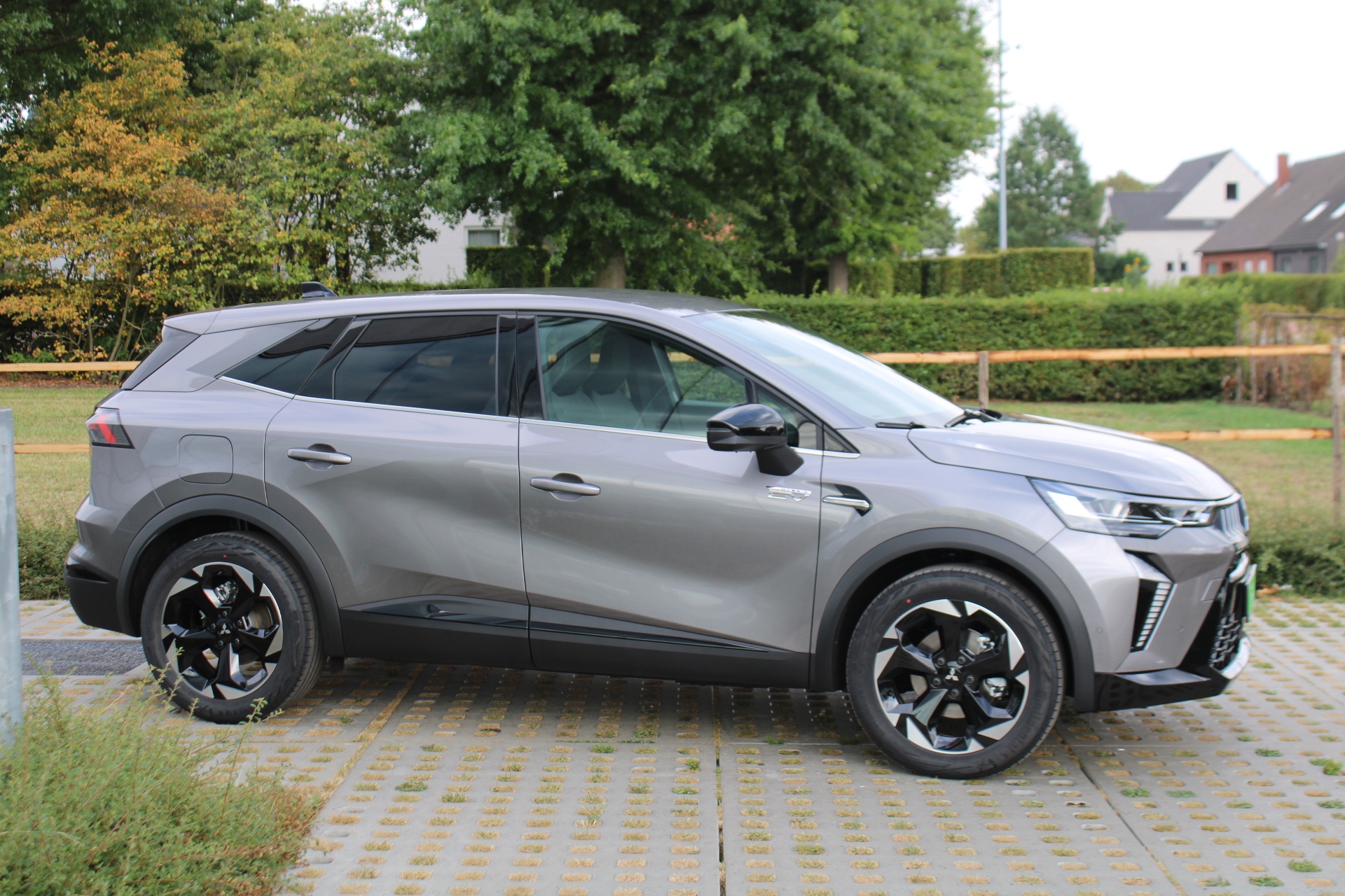 Mitsubishi Grandis Intense+ 1.8 HEV