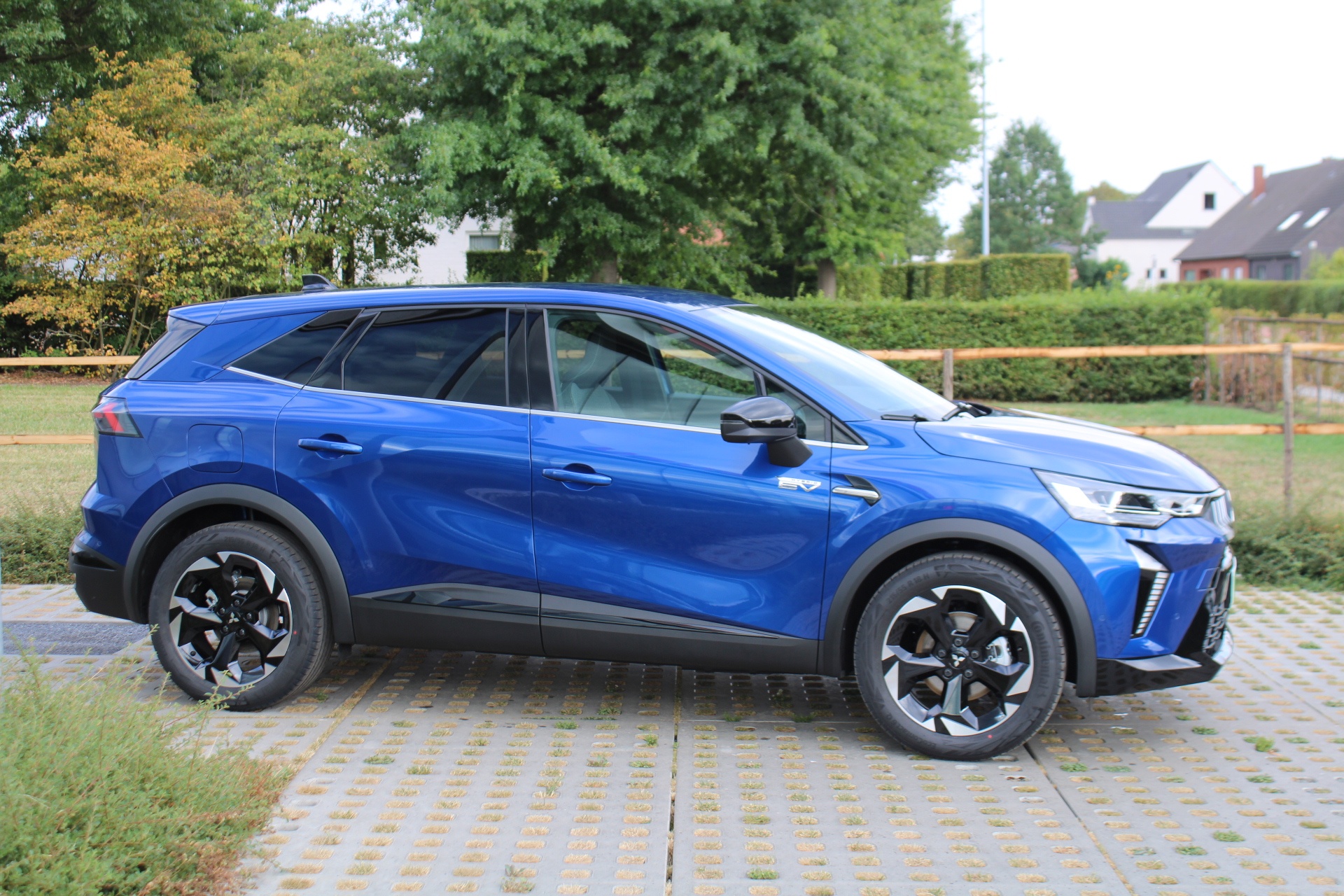 Mitsubishi Grandis Intense+ 1.8 HEV