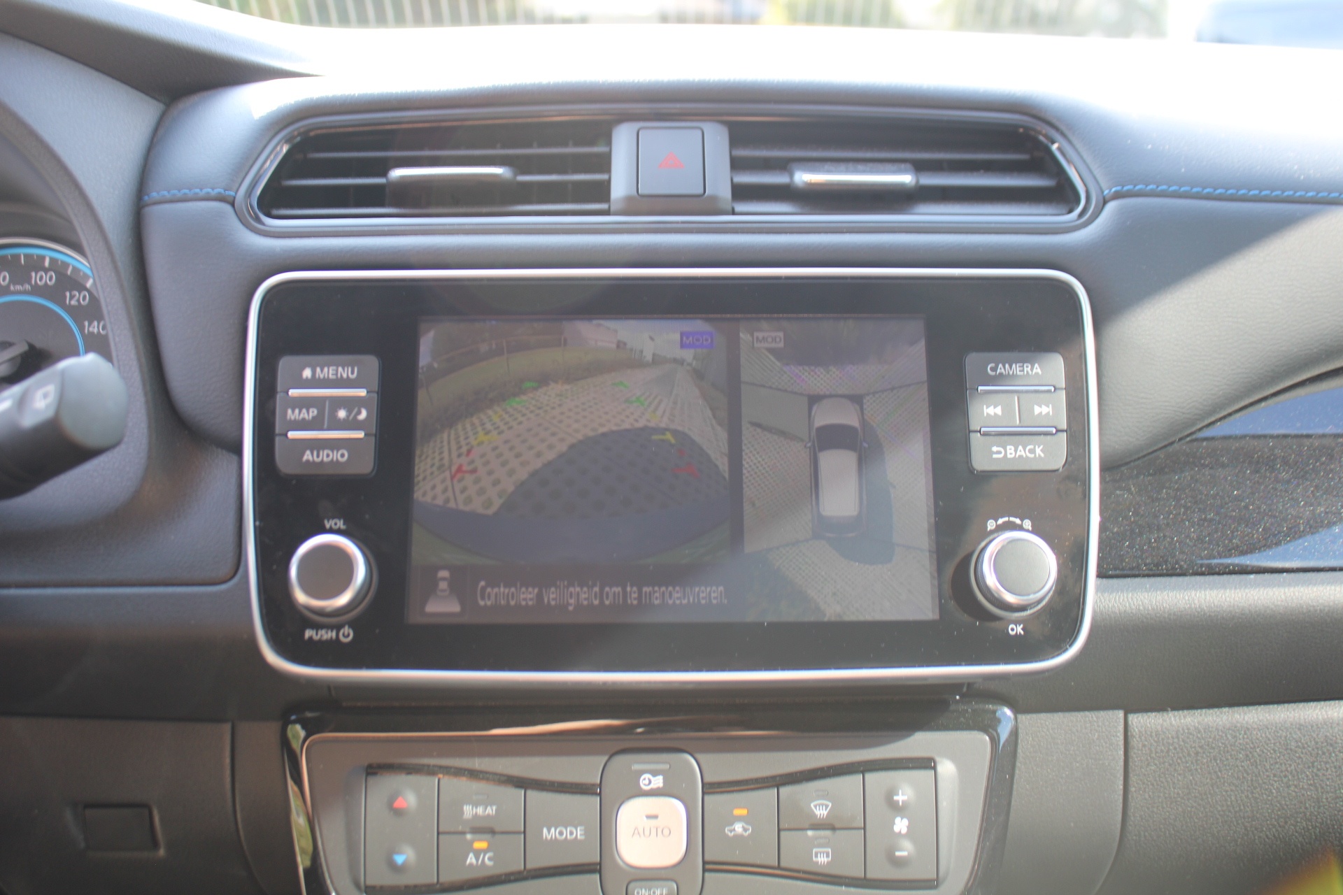 Nissan Leaf N-Connecta 62kWh