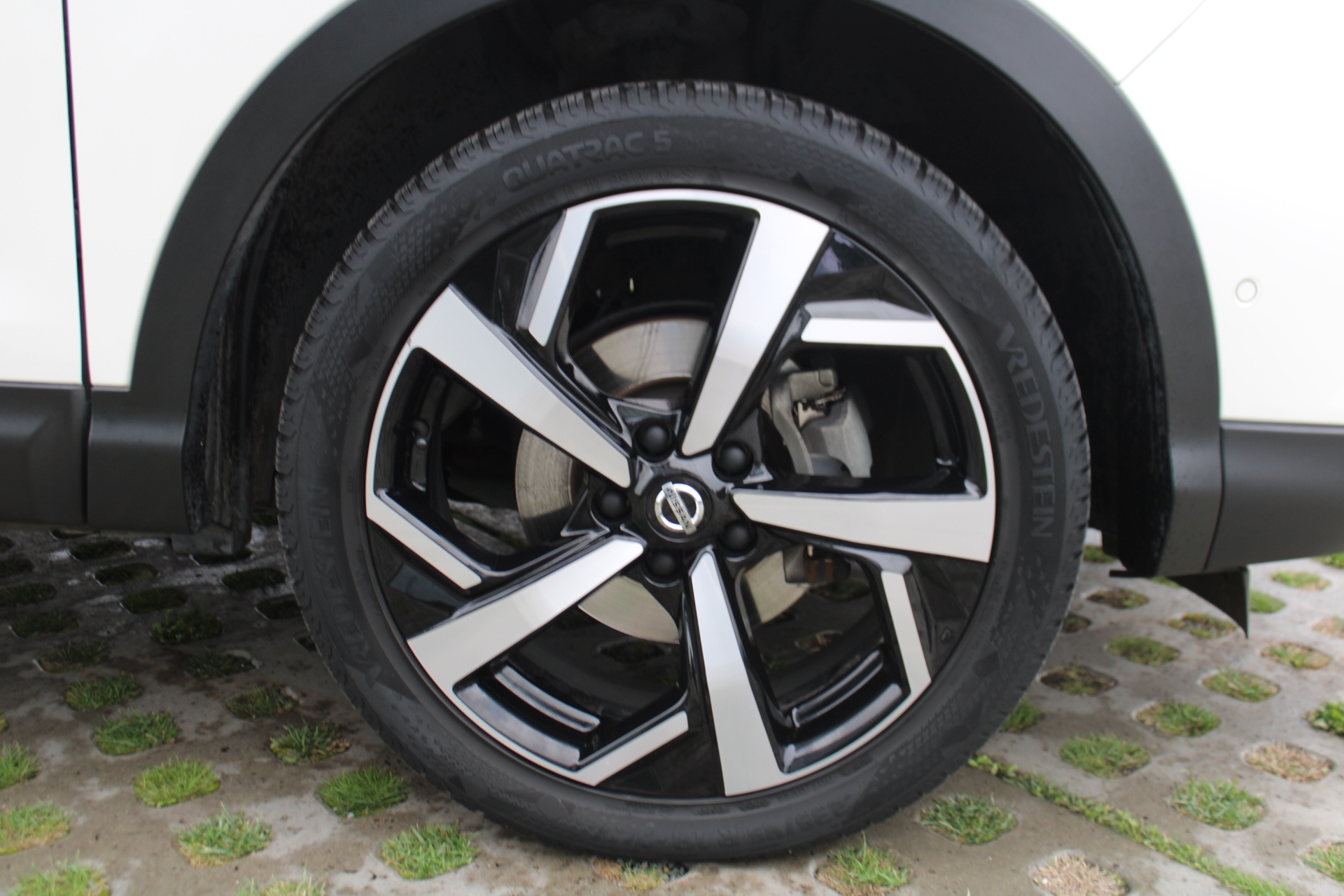 Nissan QASHQAI Tekna Plus DIG-T 140pk MT