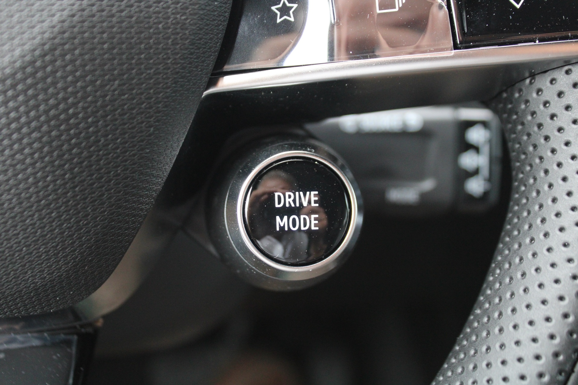 Mitsubishi Eclipse Cross Intense+