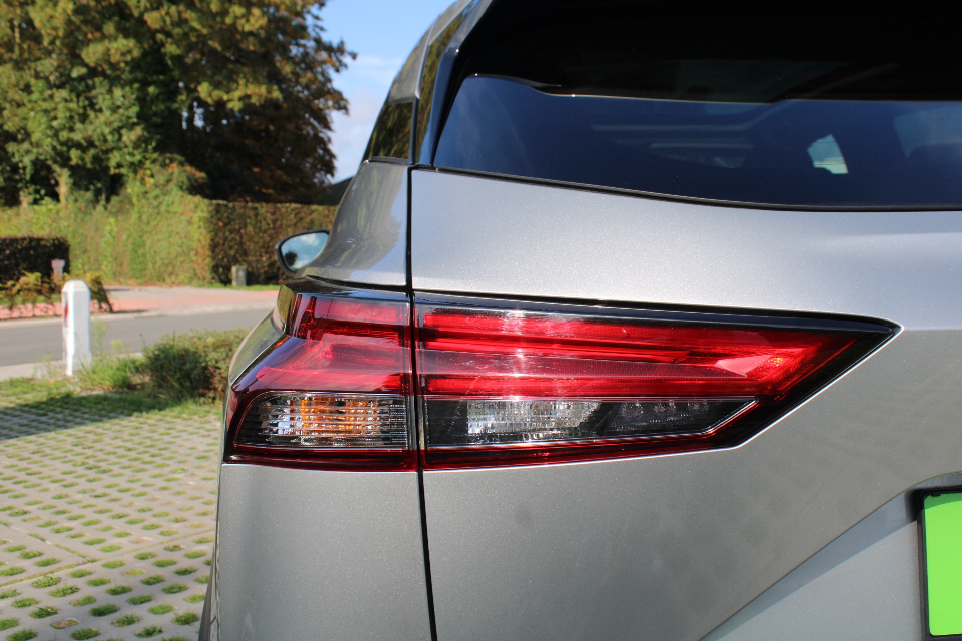 Nissan QASHQAI Mild-Hybrid N-Connecta Xtronic + Glass Roof