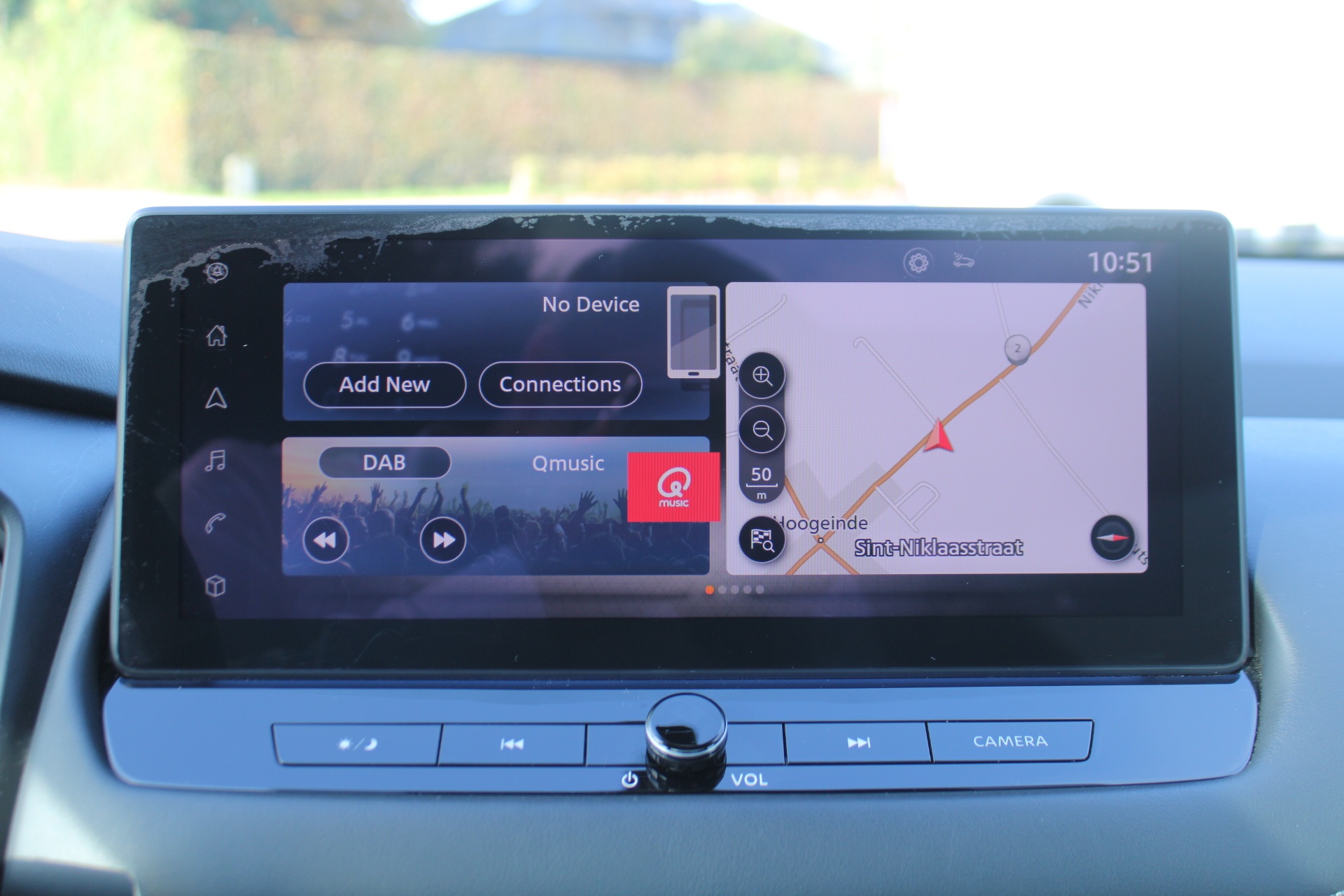 Nissan QASHQAI Mild-Hybrid N-Connecta Xtronic + Glass Roof