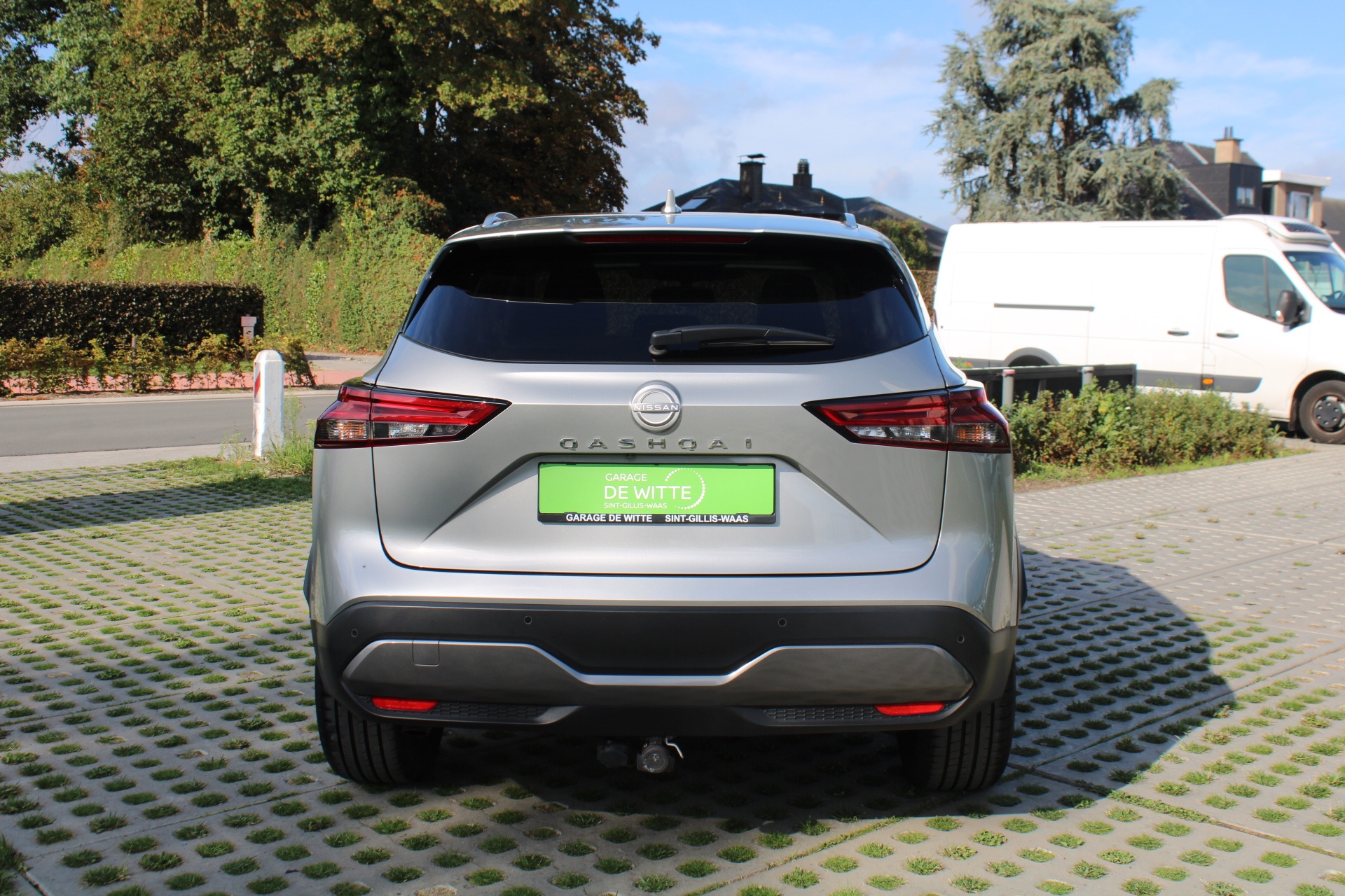 Nissan QASHQAI Mild-Hybrid N-Connecta Xtronic + Glass Roof