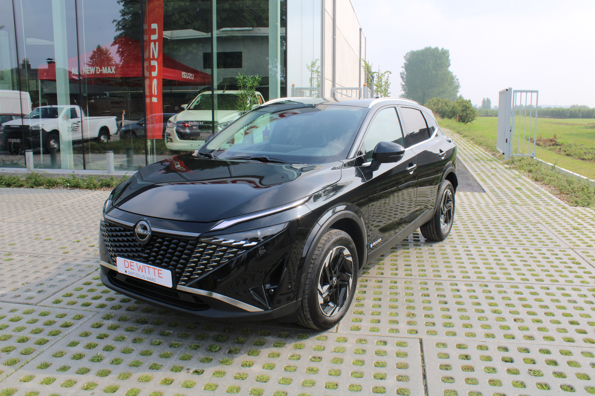 Nissan QASHQAI e-Power N-Connecta + Glass Roof + Cold Pack