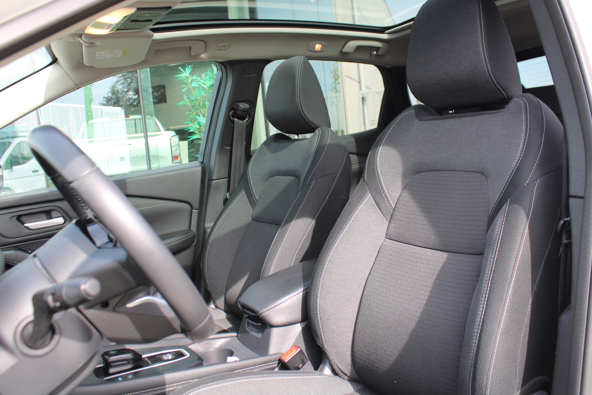 Nissan QASHQAI Kuro edition + TECH PACK e-POWER