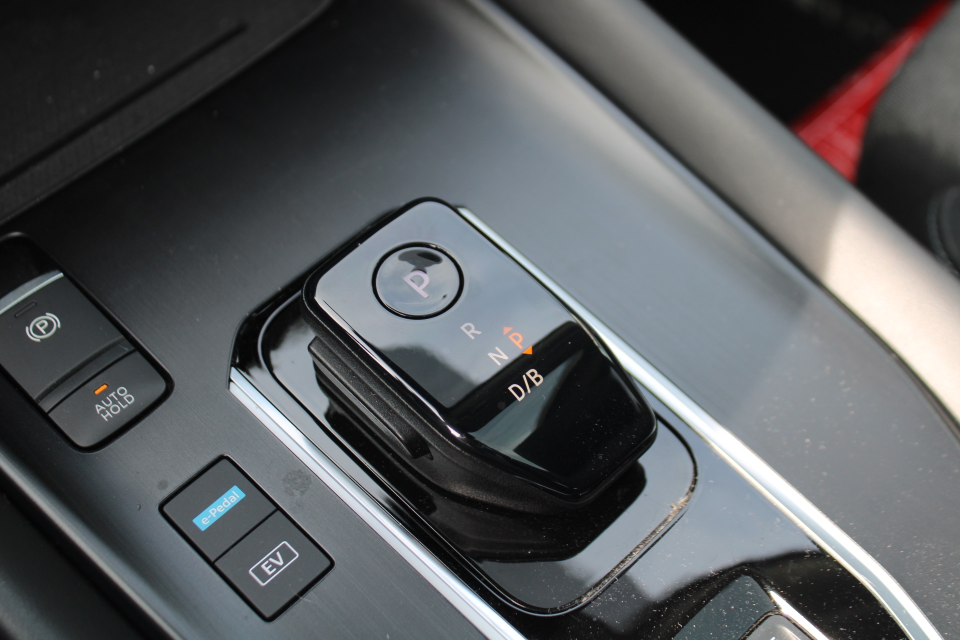 Nissan QASHQAI Kuro edition + TECH PACK e-POWER