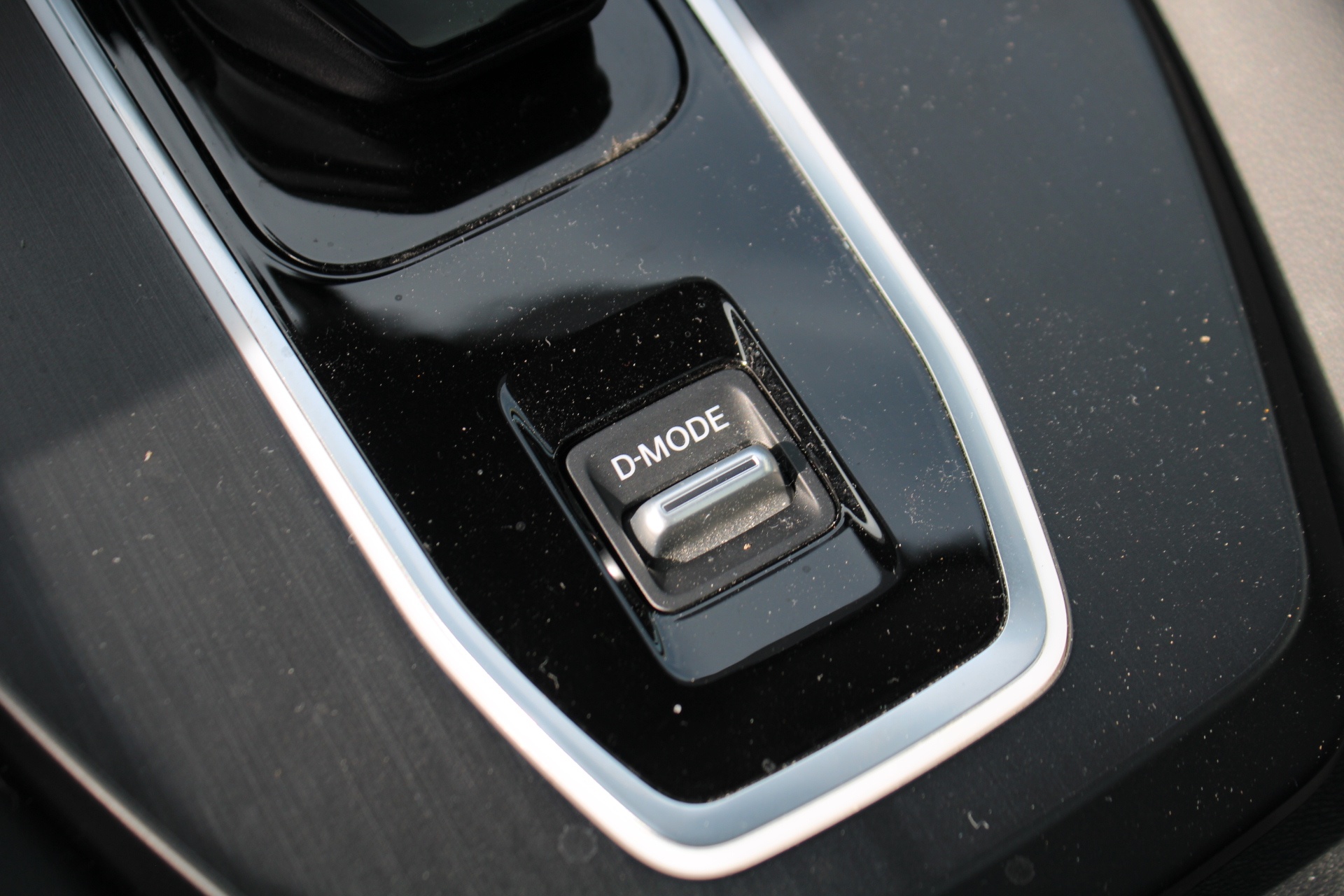Nissan QASHQAI Kuro edition + TECH PACK e-POWER