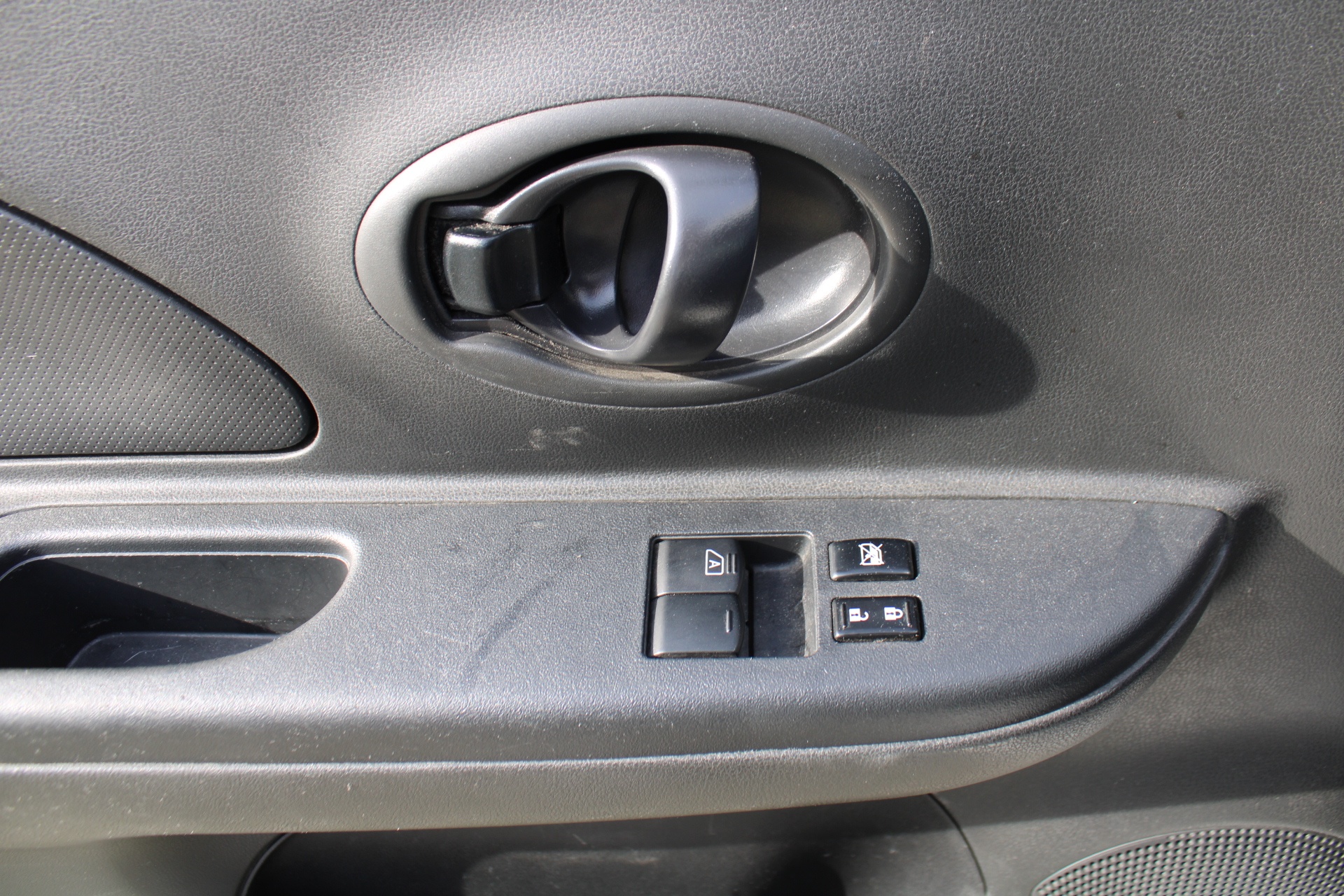 Nissan Micra Visia