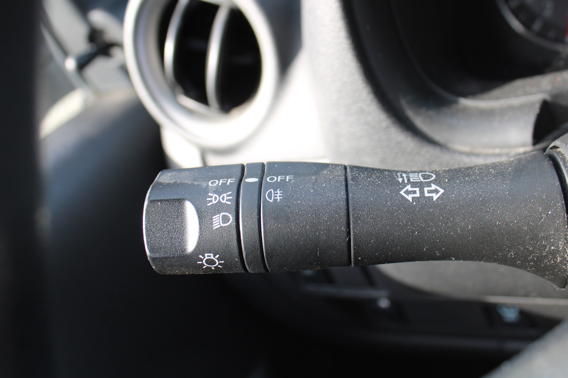 Nissan Micra Visia