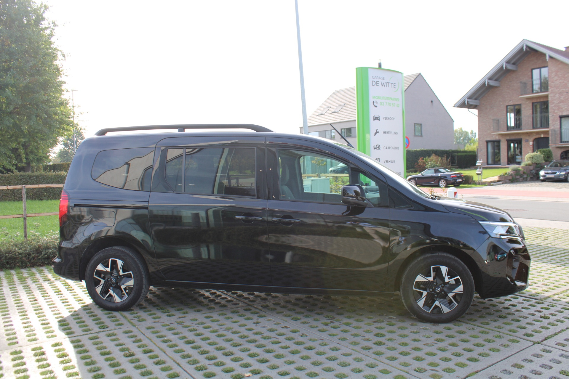 Nissan Townstar Combi Tekna L2H1 (7 Zitplaatsen)