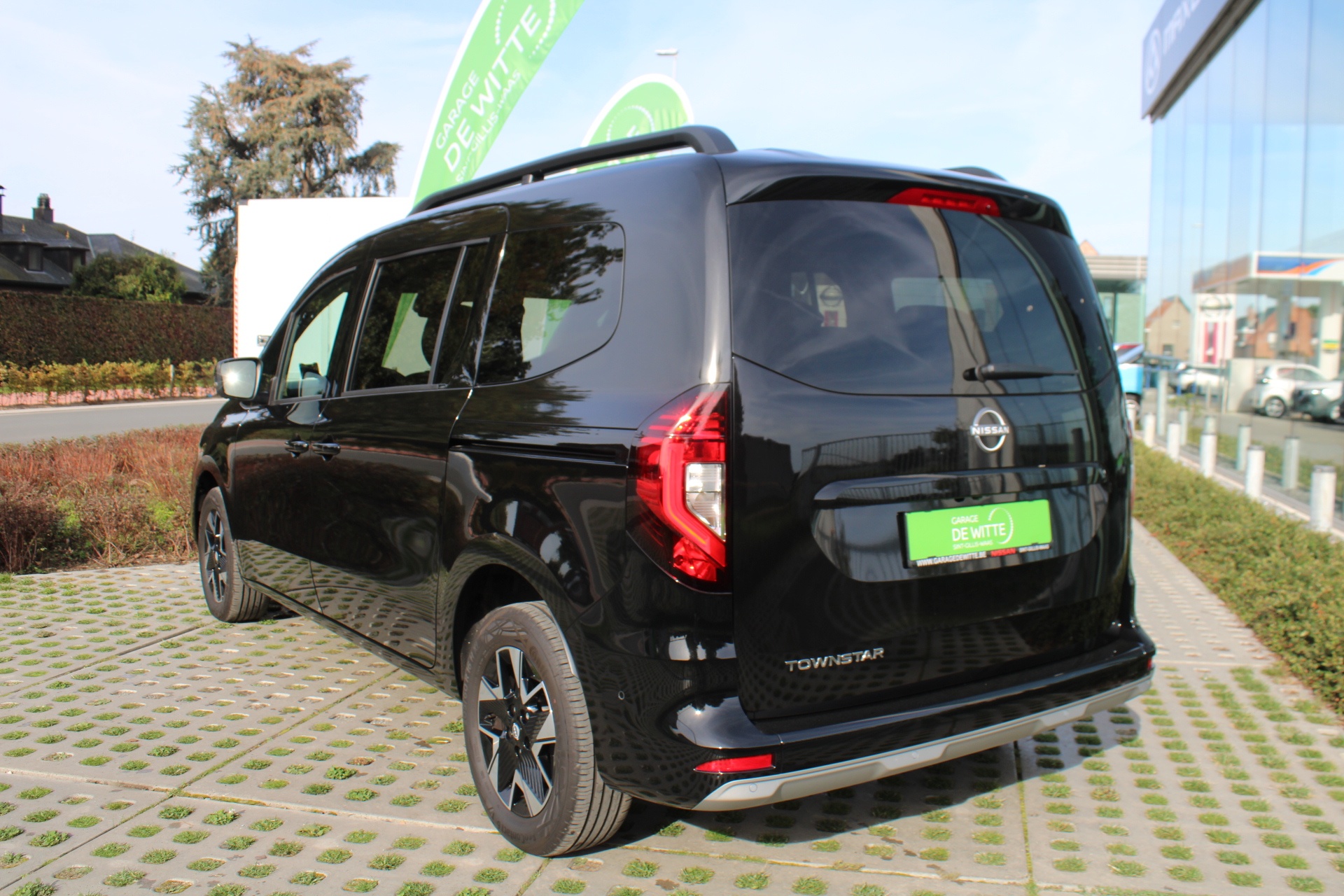 Nissan Townstar Combi Tekna L2H1 (7 Zitplaatsen)