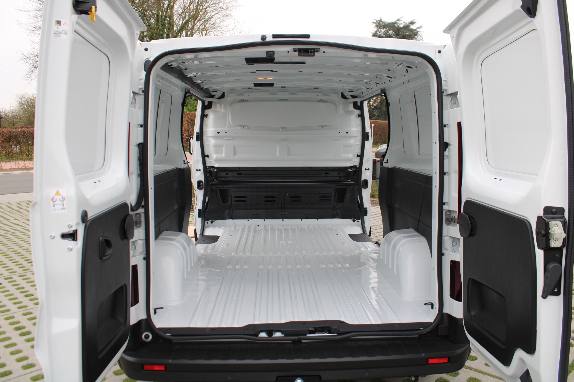 Nissan Primastar Van L2H1 150pk DCT N-Connecta + Schuifdeur links & rechts