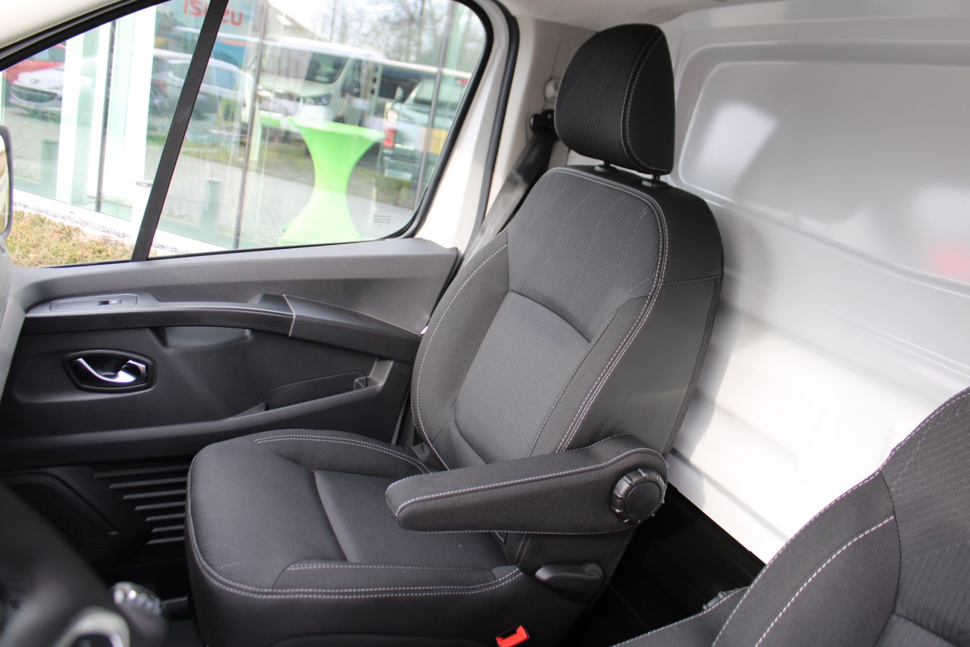 Nissan Primastar Van L2H1 150pk DCT N-Connecta + Schuifdeur links & rechts