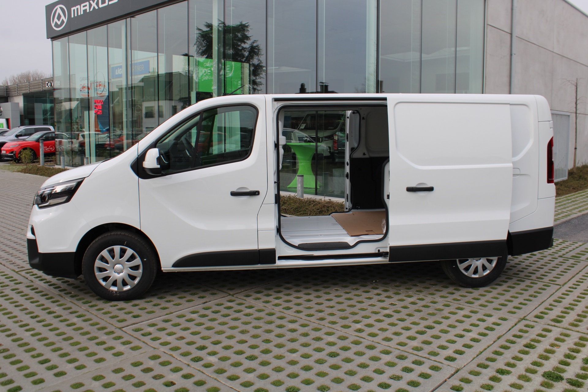 Nissan Primastar Van L2H1 150pk DCT N-Connecta + Schuifdeur links & rechts