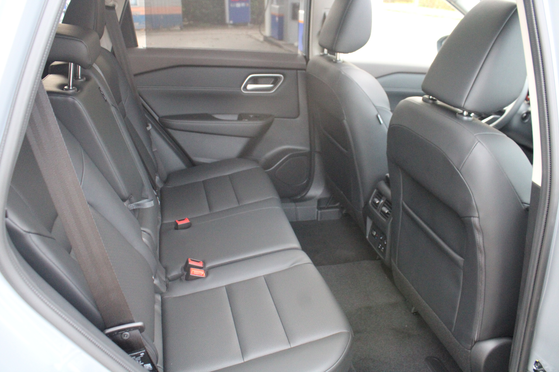 Nissan X-Trail e-Power Tekna + Glass Roof