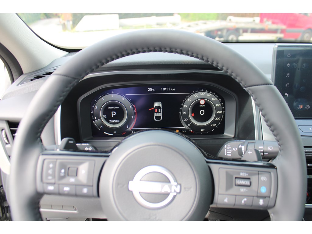 Nissan QASHQAI Mild-Hybrid 140pk M/T N-Connecta + Glass Roof + Cold Pack