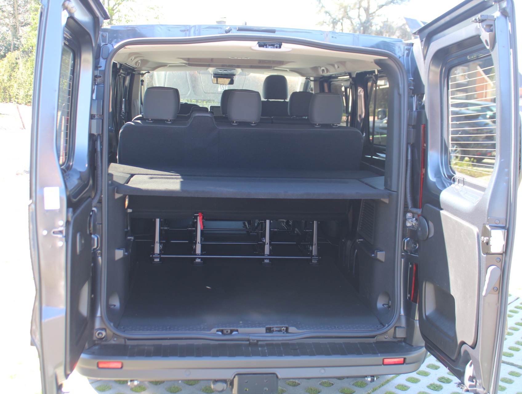 Nissan Primastar Combi L2H1 170pk DCT Tekna + Trekhaak