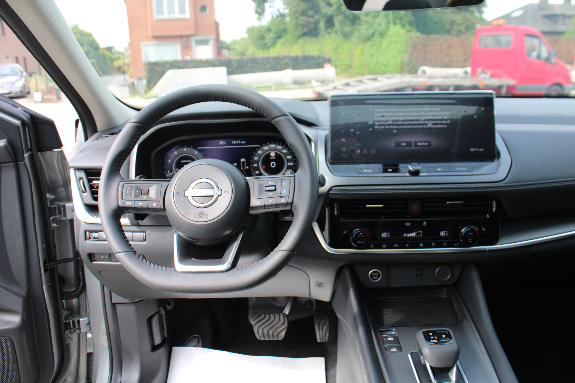 Nissan QASHQAI Mild-Hybrid N-Connecta Xtronic + Glass Roof + Easy Pack