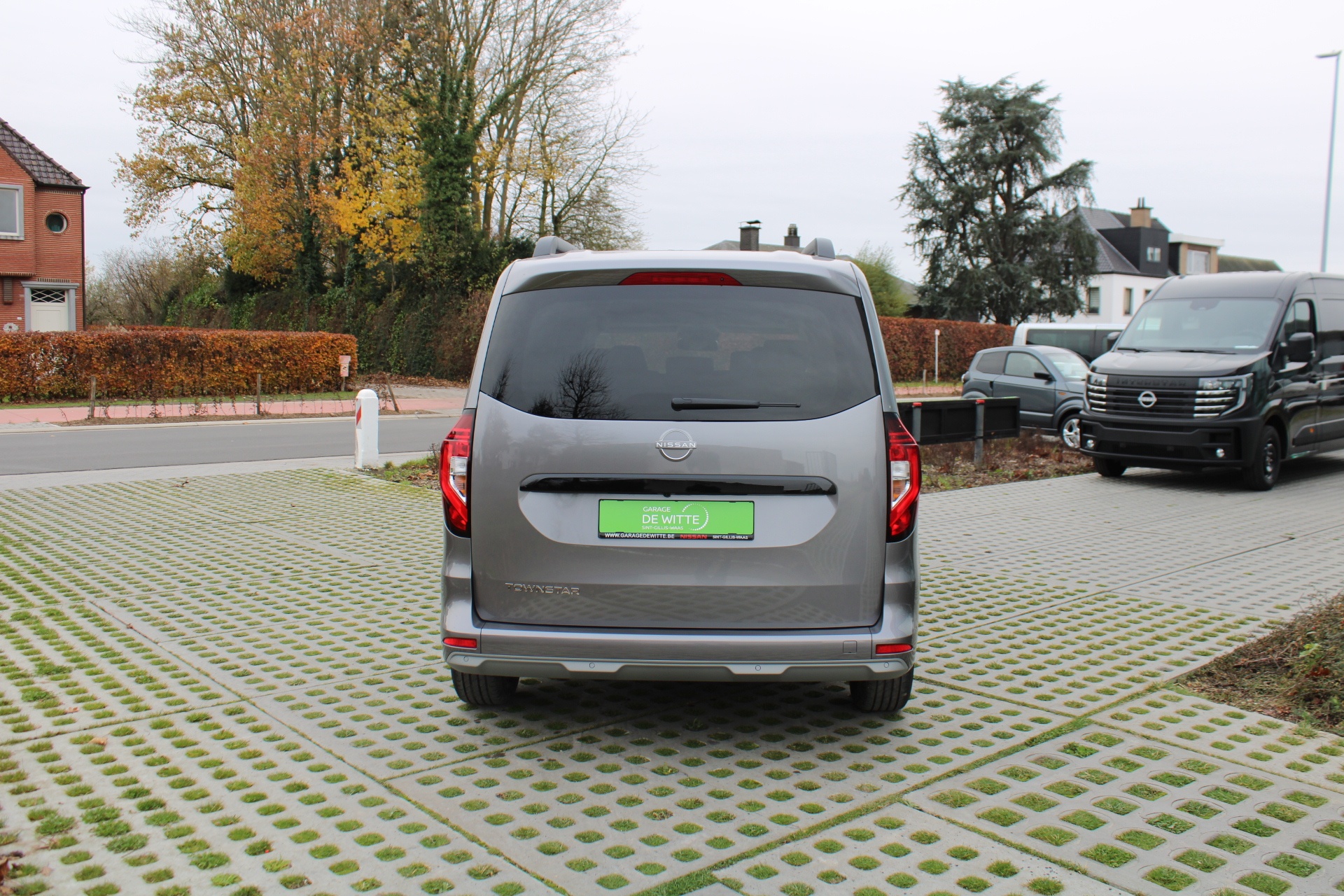 Nissan Townstar COMBI L1H1 N-CONNECTA 130pk (Automaat) + Design Pack